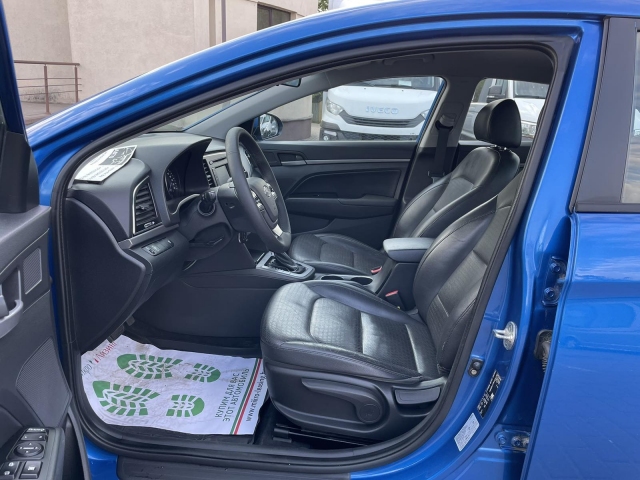 Hyundai Elantra купить в Могилеве
