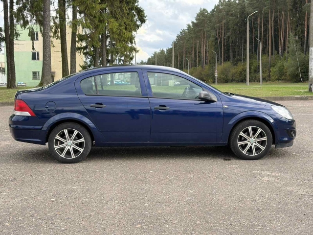 Opel Astra купить в Могилеве