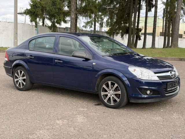 Opel Astra купить в Могилеве