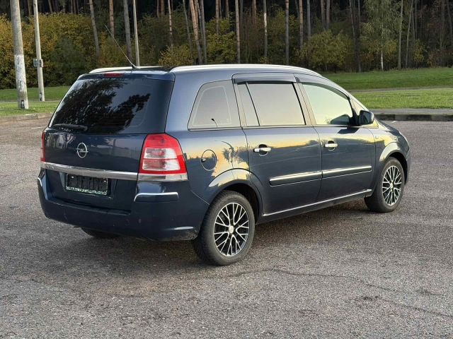 Opel Zafira купить в Могилеве