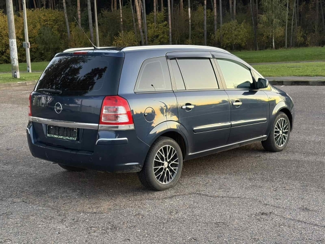 Opel Zafira купить в Могилеве
