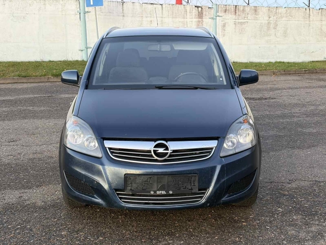 Opel Zafira купить в Могилеве