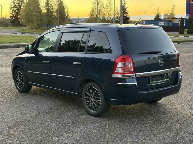 Opel Zafira купить в Могилеве