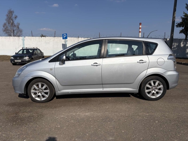 Toyota Corolla Verso купить в Могилеве