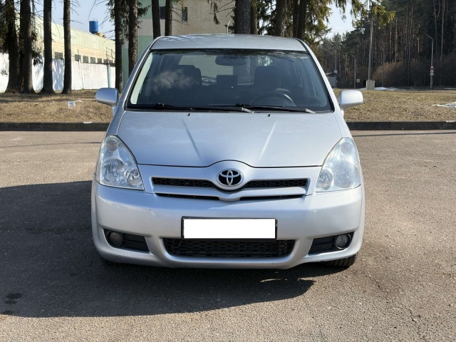 Toyota Corolla Verso купить в Могилеве