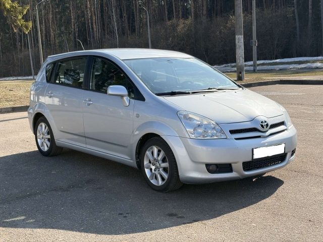 Toyota Corolla Verso купить в Могилеве