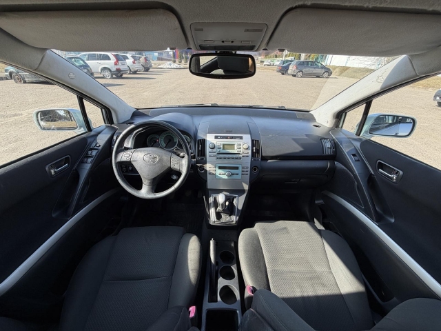 Toyota Corolla Verso купить в Могилеве