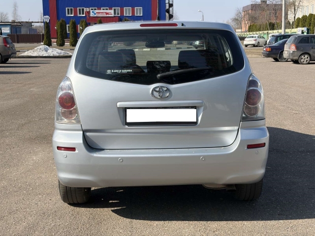 Toyota Corolla Verso купить в Могилеве