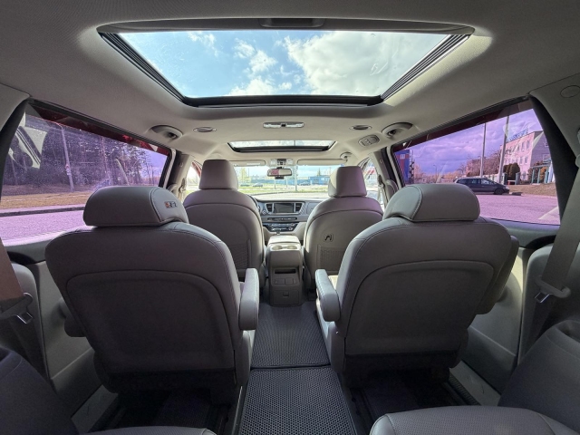 Kia Carnival III купить в Могилеве