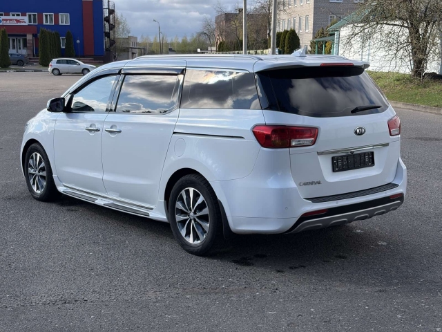 Kia Carnival III купить в Могилеве